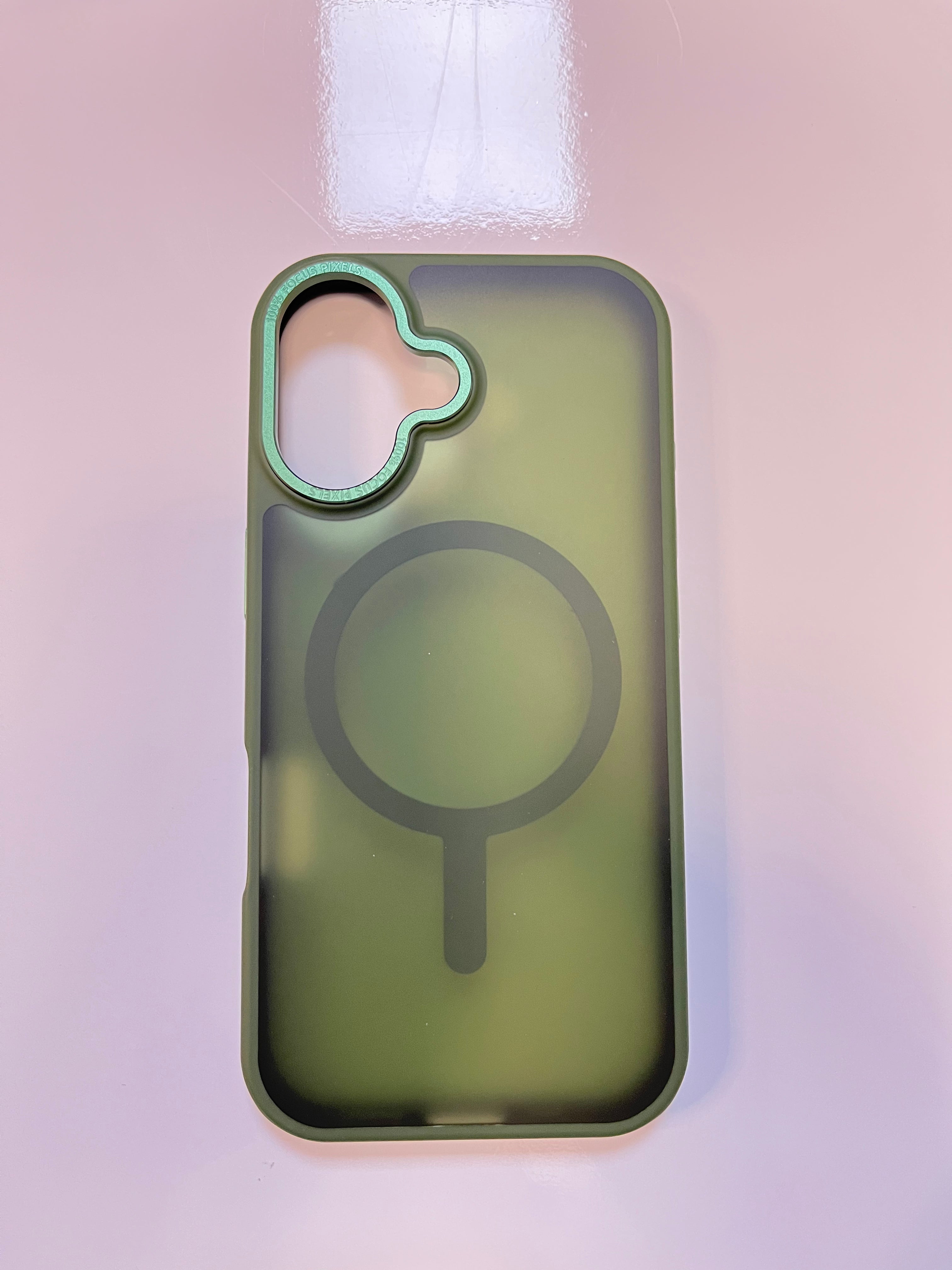 iPhone 17 FocusGuard Magsafe case OLIJF GROEN