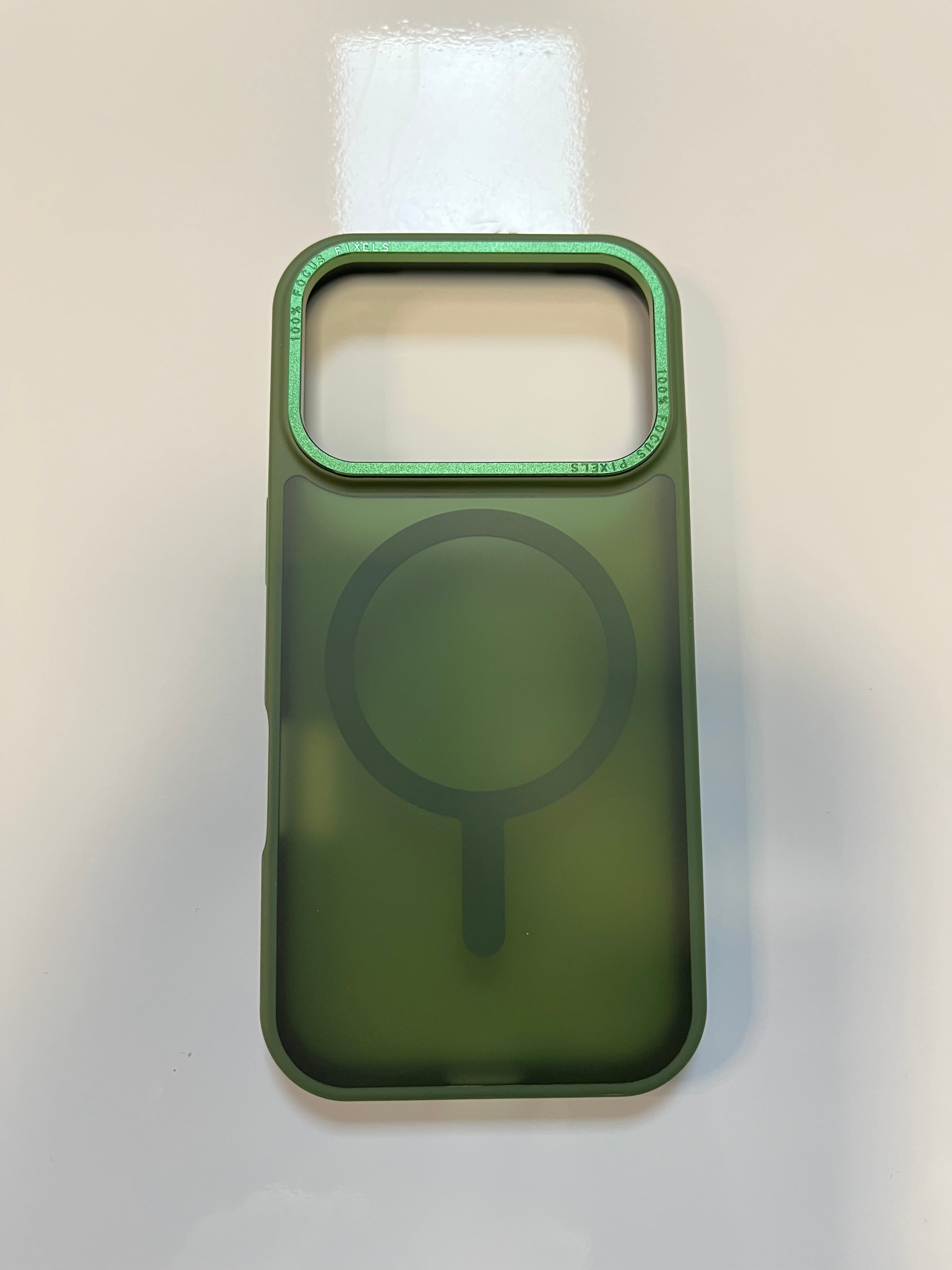 iPhone 17 Pro FocusGuard Magsafe case OLIJF GROEN