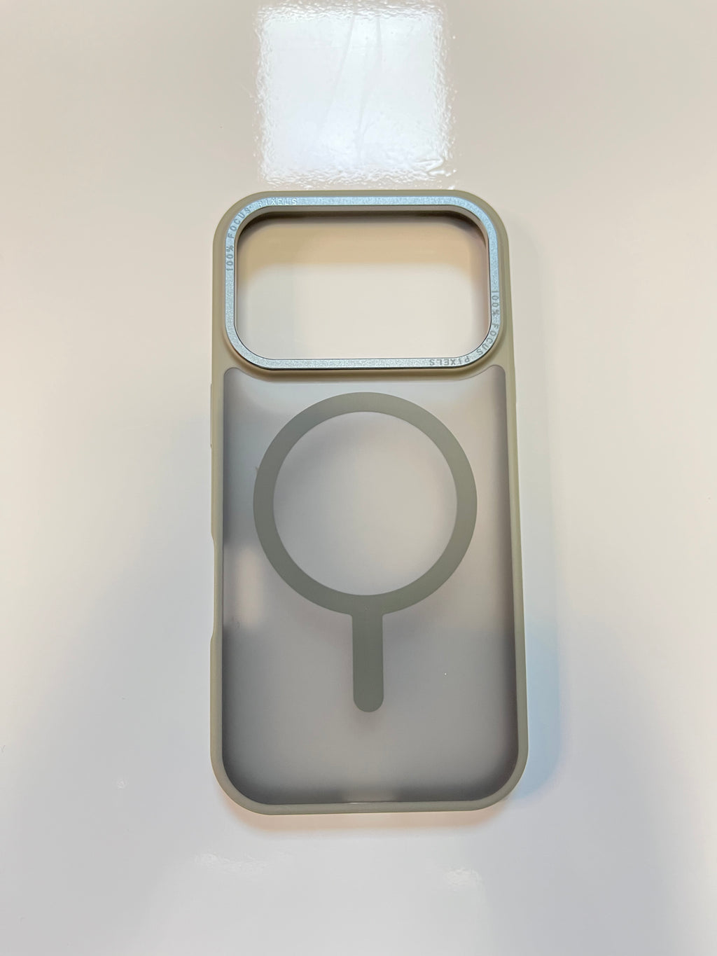 iPhone 17 Pro FocusGuard Magsafe case LICHT GRIJS