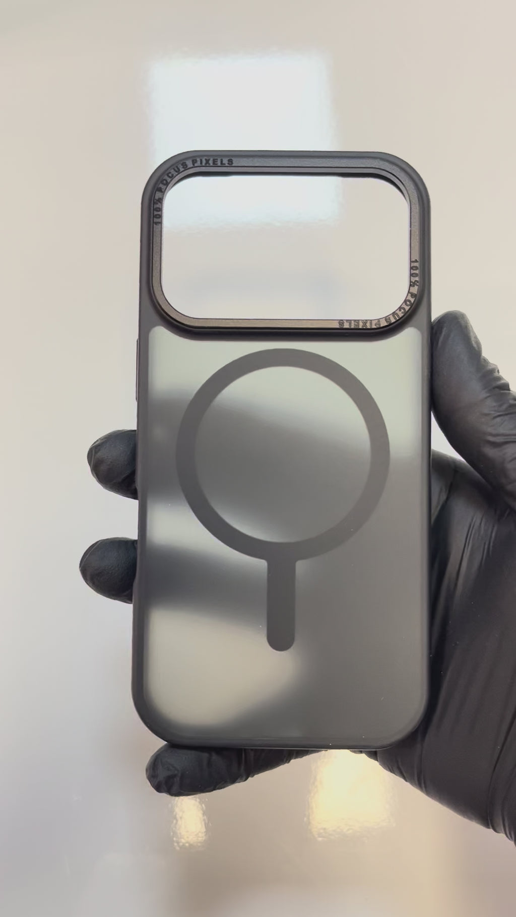 iPhone 17 Pro FocusGuard Magsafe case LICHT GRIJS