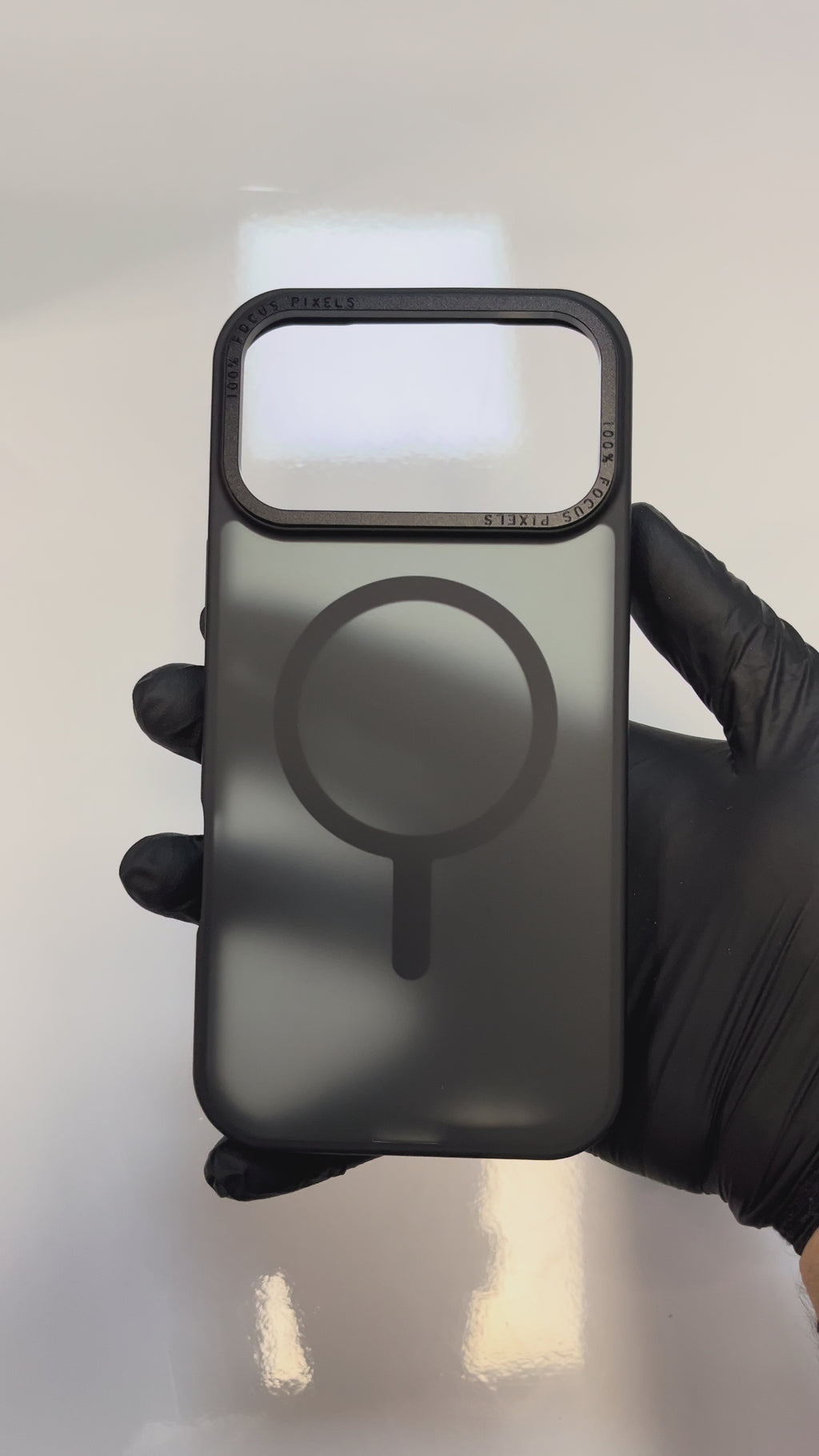 iPhone 17 Pro Max FocusGuard Magsafe case LICHT GRIJS